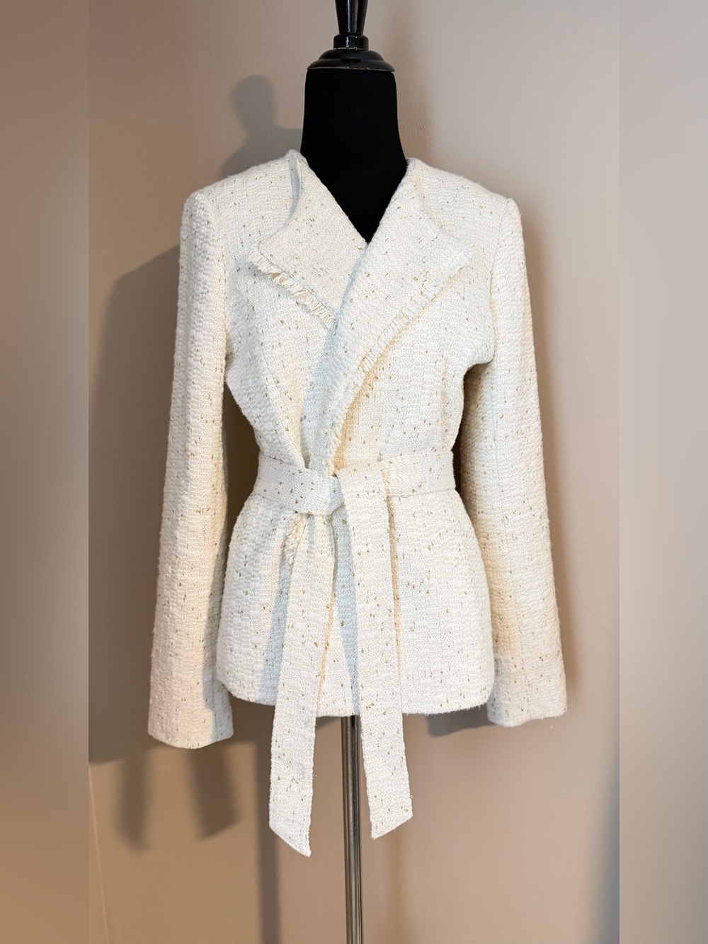 Banana Republic Cream Tweed Belted Kimono Blazer Jacket with Fringe - Size 6